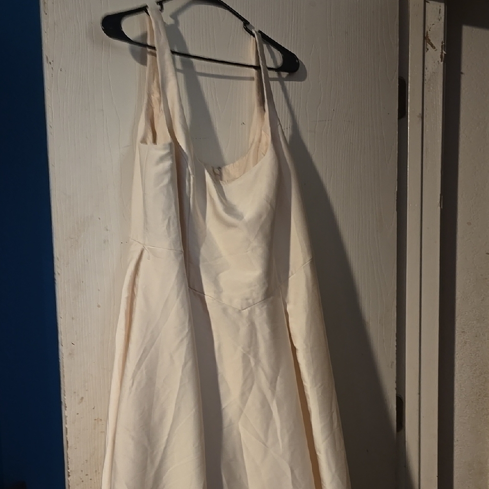 Elegant Cream Sleeveless Dress